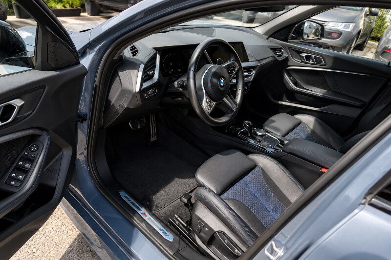 BMW Serie 1       (F40) 118d 5p. Msport