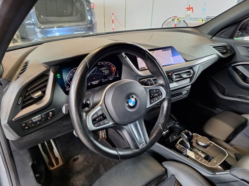BMW Serie 1       (F40) 116d 5p. Msport