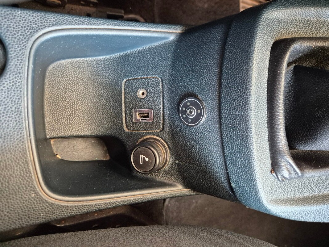 FORD Fiesta 6ª serie Fiesta 1.4 5 porte Bz.- GPL Titanium