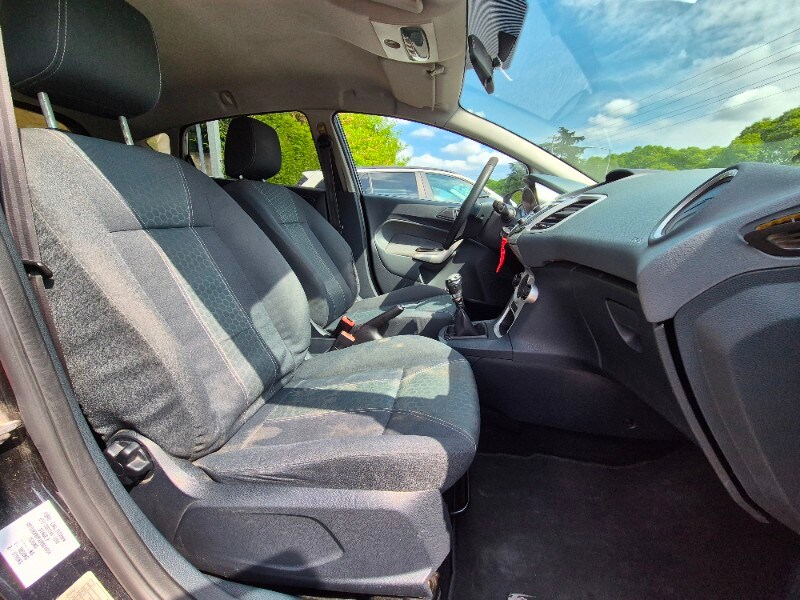 FORD Fiesta 6ª serie Fiesta 1.4 5 porte Bz.- GPL Titanium