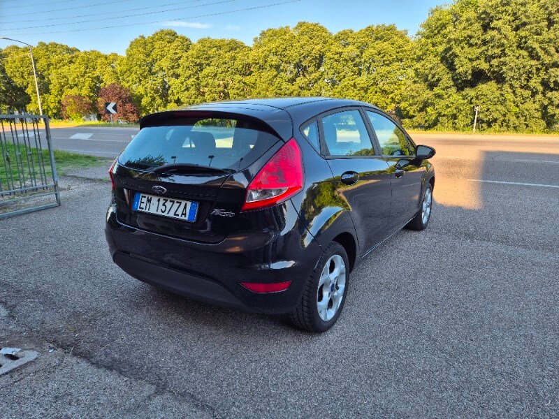FORD Fiesta 6ª serie Bs Fiesta Ikon 1.4 TDCi 70CV 5p. Business