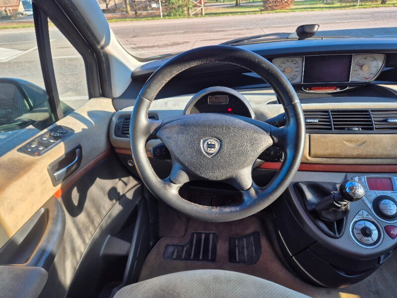 LANCIA Phedra 2.2 MJT Oro