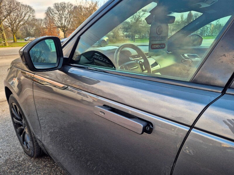 LAND ROVER Range Rover Velar Range Rover Velar 2.0D I4 240 CV R-Dynamic SE