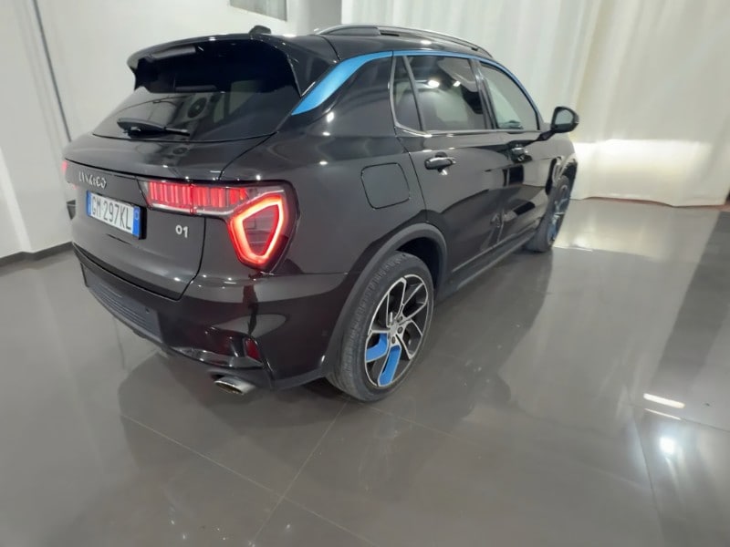 LYNK&CO 01 01 PHEV