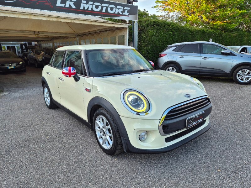 Foto MINI Mini 5 porte  (F55)