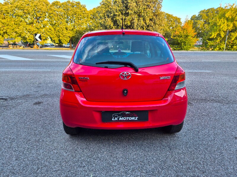 TOYOTA Yaris 2ª serie Yaris 1.0 5 porte