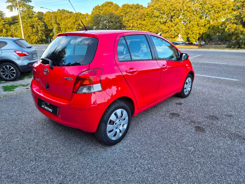 TOYOTA Yaris 2ª serie Yaris 1.0 5 porte