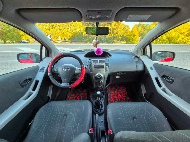 TOYOTA Yaris 2ª serie Yaris 1.0 5 porte