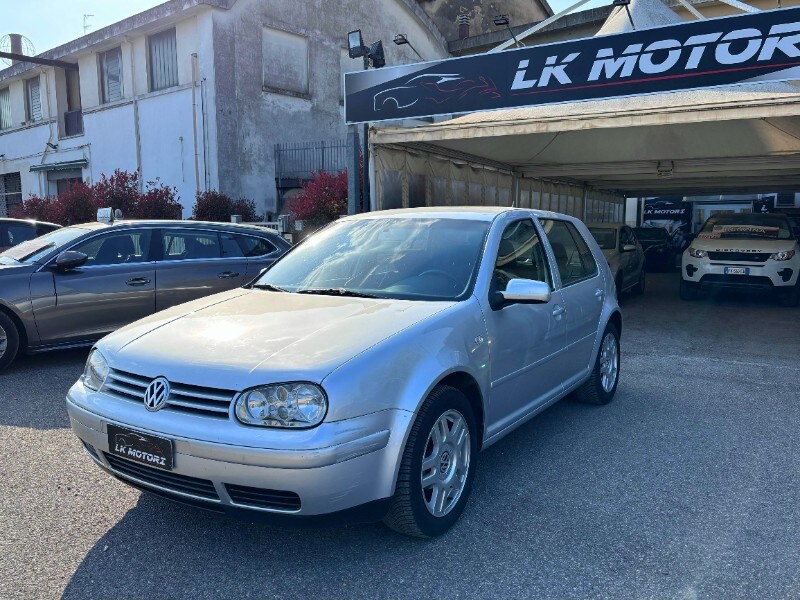 VOLKSWAGEN Golf 4ª serie